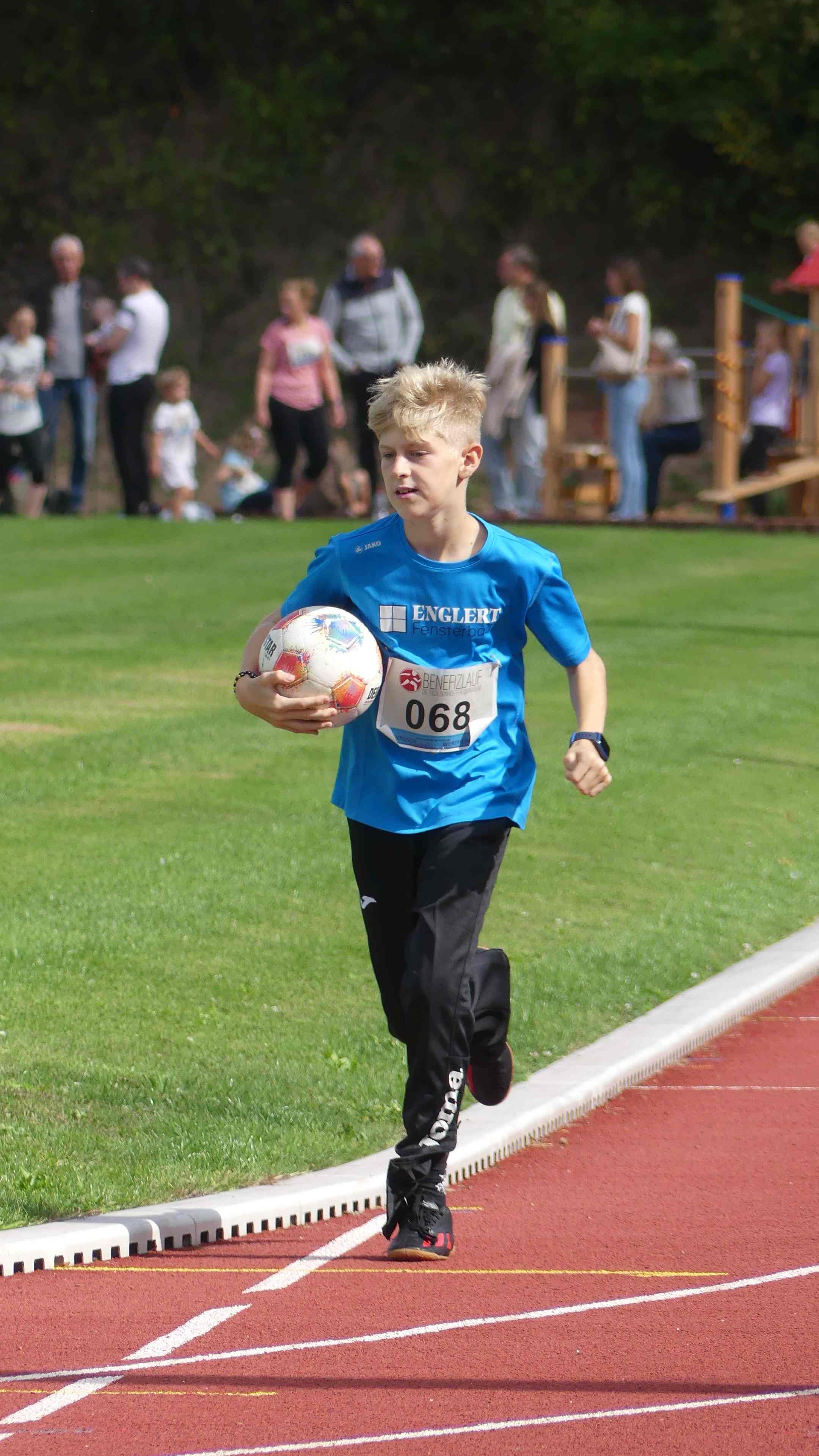 Bild vom 15. Benefizlauf im Jahr 2025. Dies ist das 317. Bild.